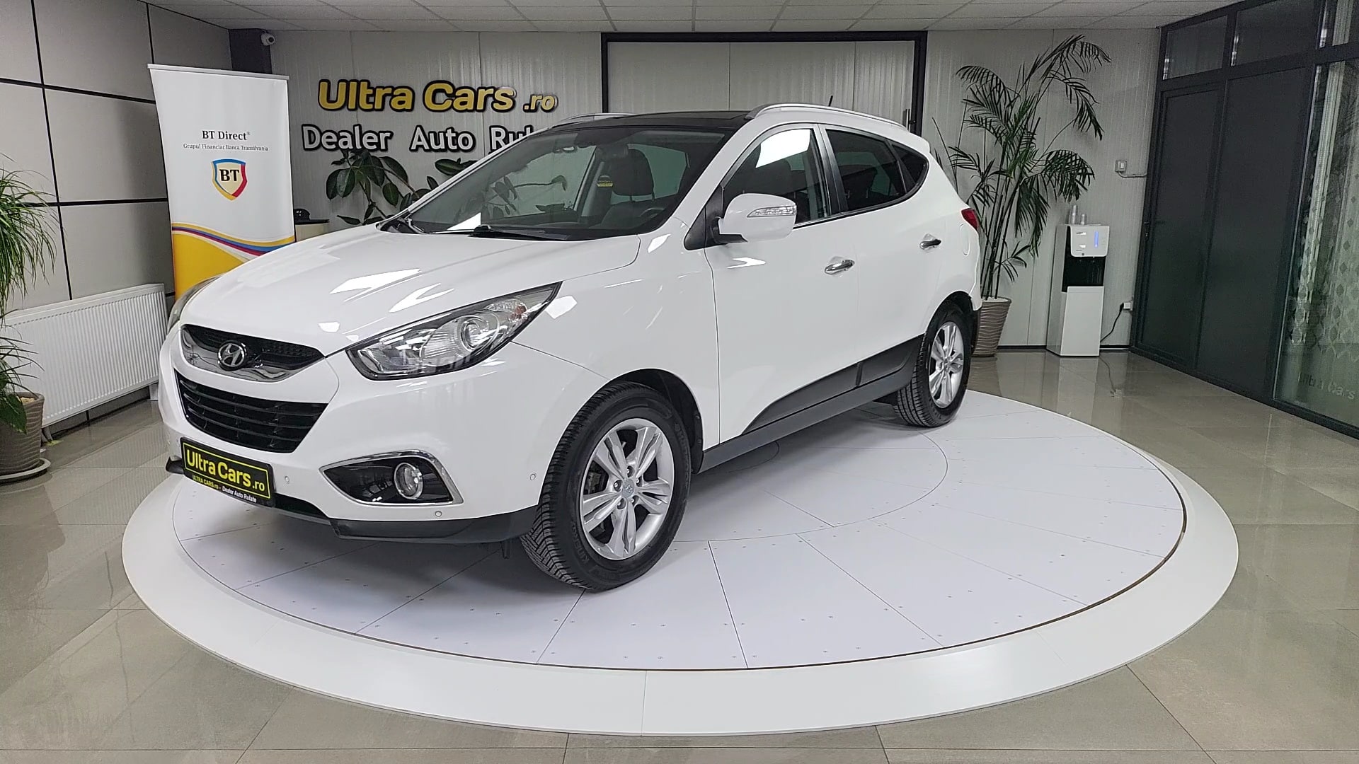 - Hyundai ix35 2.0CRDi ,4WD, Automat, ‘’Premium Edition’’.