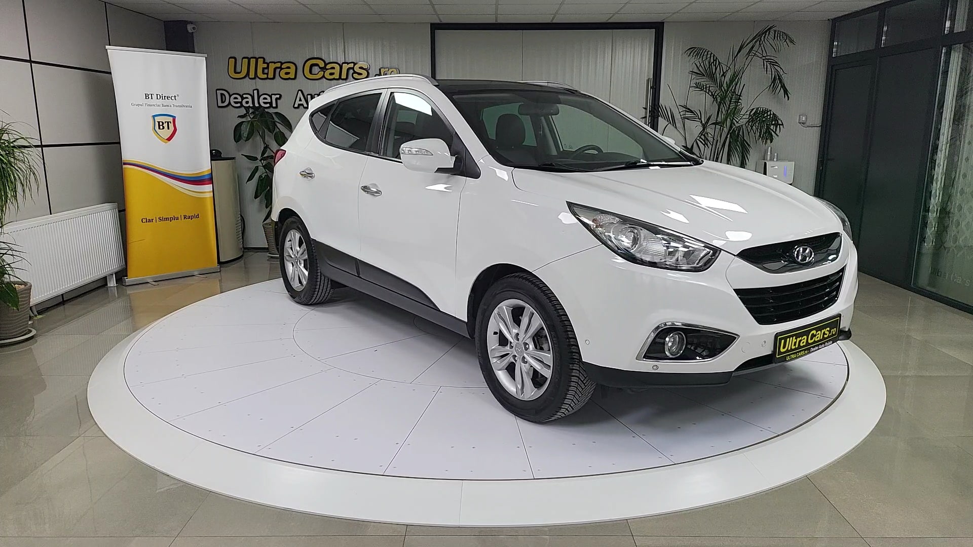 - Hyundai ix35 2.0CRDi ,4WD, Automat, ‘’Premium Edition’’.
